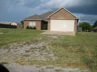606 Shady Oak, Fletcher, OK 73541