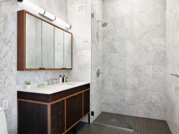 184 Kent Avenue image 1 of 9