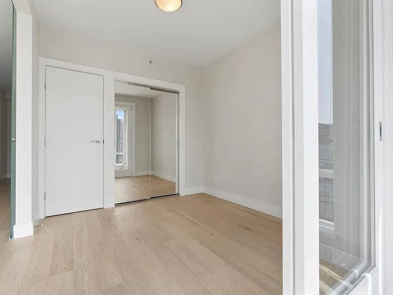 535 Smithe St #2404 — Photo 16