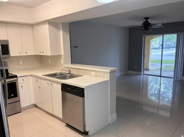 5540 NW 61st St APT 409, Pompano Beach, FL 33073