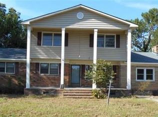 509 E Hillsboro St, Mount Olive, NC 28365