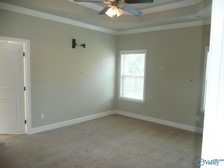 267 New Bristol Ln — Photo 5