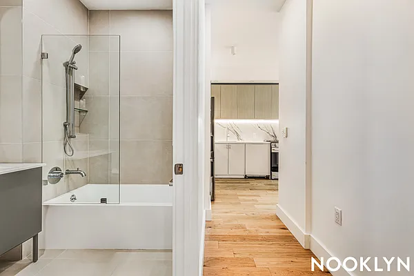 Rented by Nooklyn NYC LLC | media 18