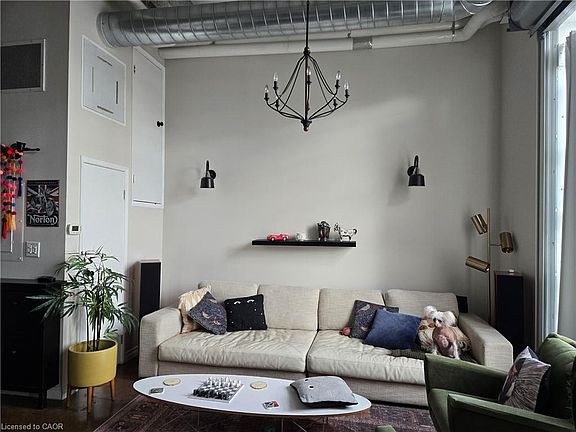 5th image of 11 Rebecca St #202