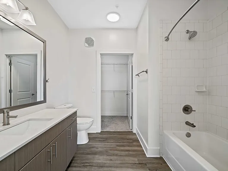 Arlo Decatur Apartments — Photo 22