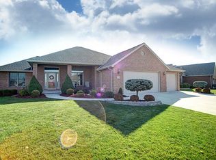 8389 Ash Ridge Ln, Findlay, OH 45840
