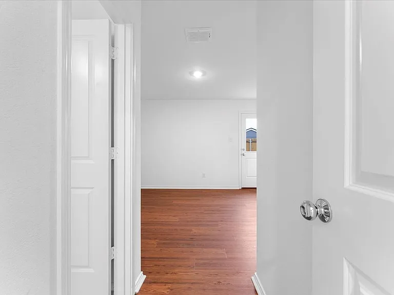 211 Herman Ln — Photo 28