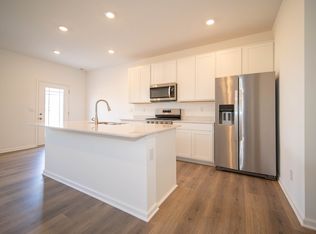 6211 Wasco Dr, Whitestown, IN 46075