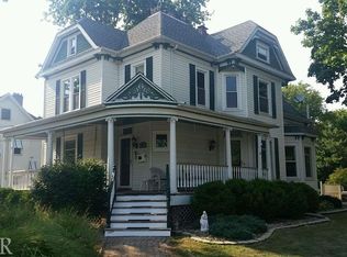 295 E 3rd St, El Paso, IL 61738