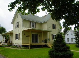 526 W Fort St, Farmington, IL 61531