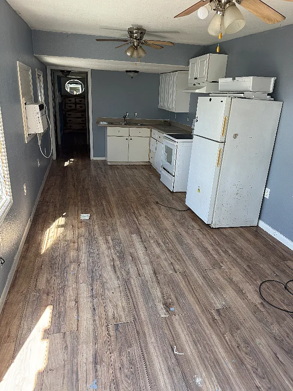 Cozy 2 bedroom mobile home — Photo 4
