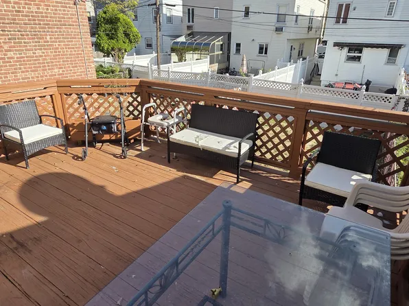 2655 Mill Avenue image 4 of 6