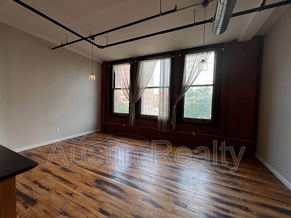 4th image of 1520 Washington Ave #326