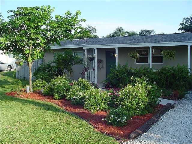 1st image of 5456 Woodland Dr