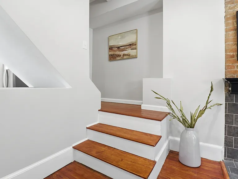 525 Boal St — Photo 18