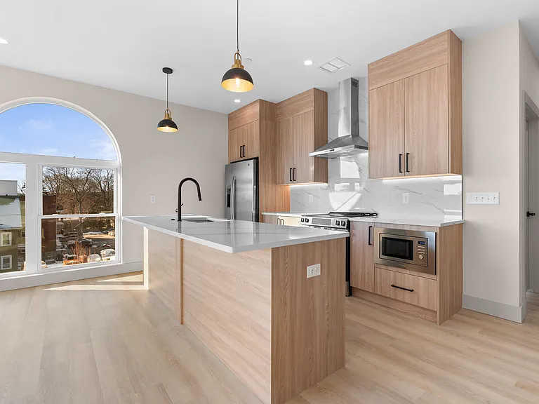 463 Franklin St #202 — Photo 39