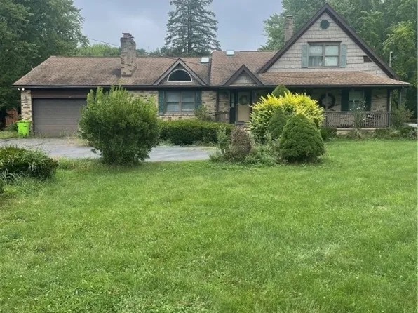 123 S Munroe Rd, Tallmadge, OH 44278