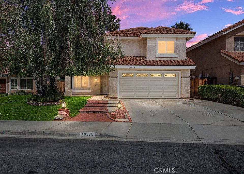 1st image of 10979 Applewood Ln
