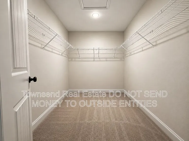 621 Blawell Cir — Photo 22