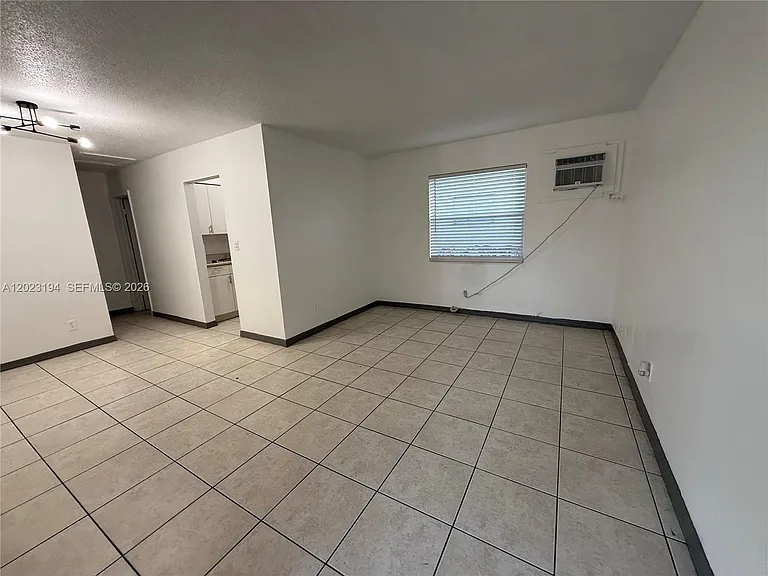 2216 Fillmore St #1-10 — Photo 6