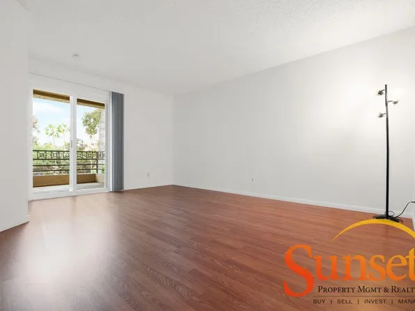 7565 Charmant Dr Unit 508, San Diego, CA 92122