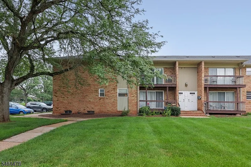 2 bed, 1.5 bath, $2,300 — Photo 1