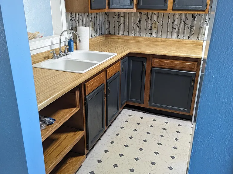 27 Starr Ave — Photo 3
