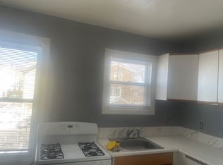 53 Bagley St FLOOR 2, Pawtucket, RI 02860