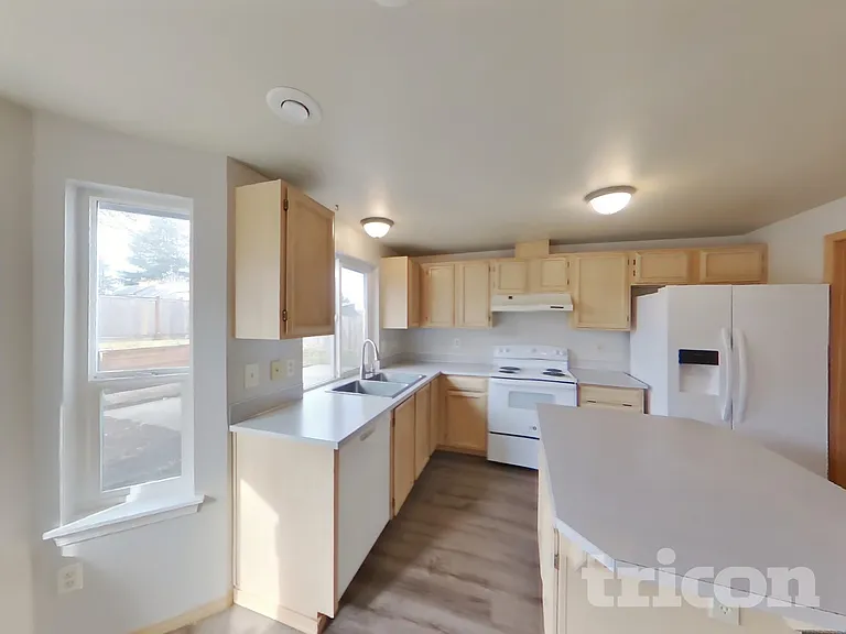 6031 Thornbury Pl SE — Photo 4