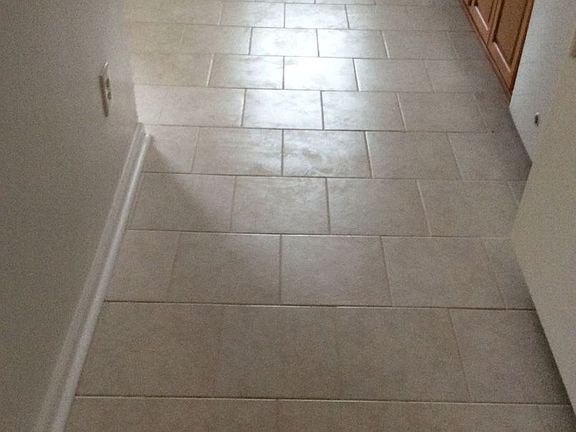 3rd image of 8542 Chesapeake Blvd APT 301