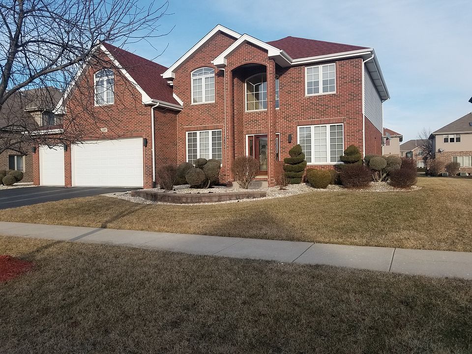 1st image of 905 Donnington Dr