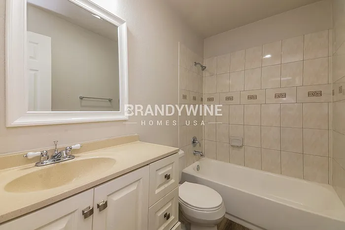 1821 Whiteoak Dr — Photo 17