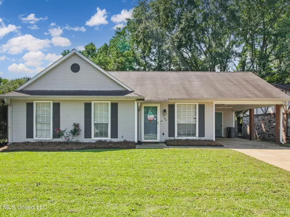 736 Heartwood Dr, Pearl, MS 39208