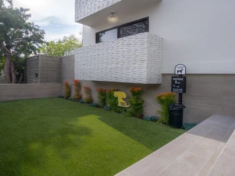 11235 Richland Ave #4 — Photo 16