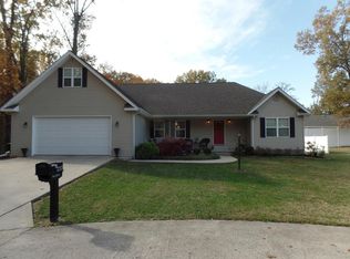 235 Pin Oak Ln, Harrisburg, IL 62946