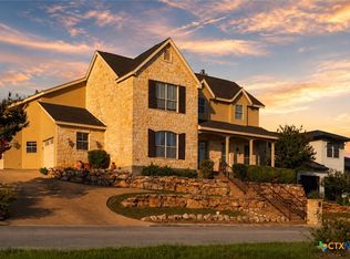 758 Mission Hts, New Braunfels, TX 78130