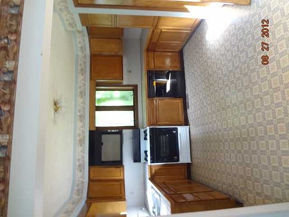 5th image of 12636 S Elm Ave