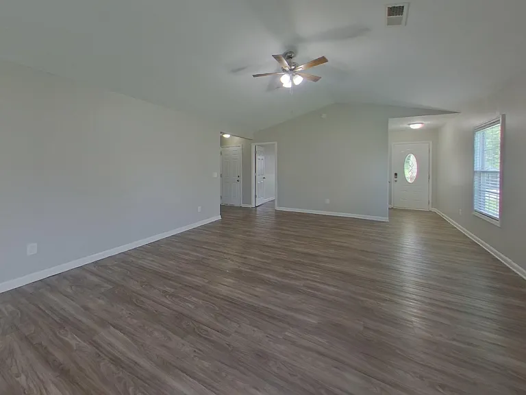 149 Moores Creek Dr — Photo 3