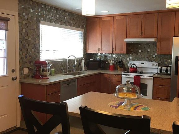 2nd image of 133 Herlong Ave