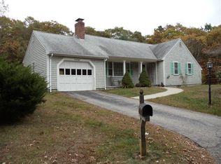 48 Padlock Ln, Centerville, MA 02632