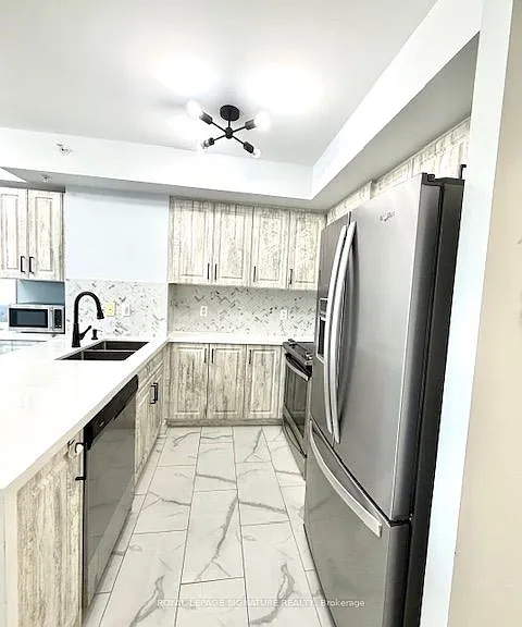 5740 Yonge St #1401 — Photo 20