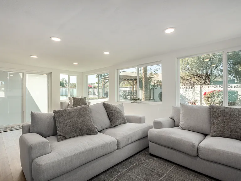 4220 E Becker Ln — Photo 9