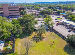 640 N Houston, New Braunfels, TX 78130