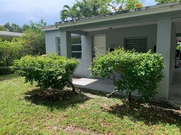 2114 NE 168th St, North Miami Beach, FL 33162