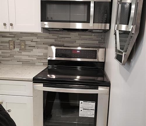 4th image of 1600 Prince St APT 609