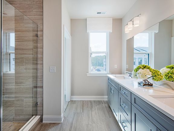 Private owner s bath