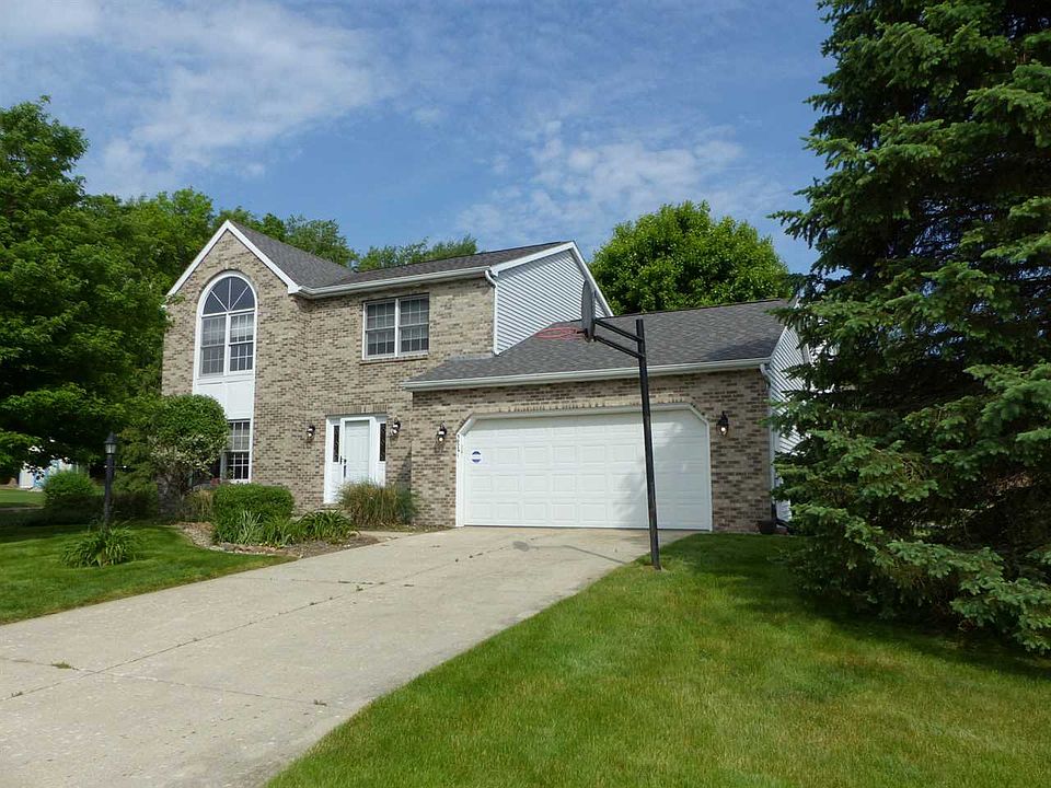 1st image of 59741 Wren Ln