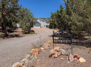 425 E Mule Deer Rd, Central, UT 84722