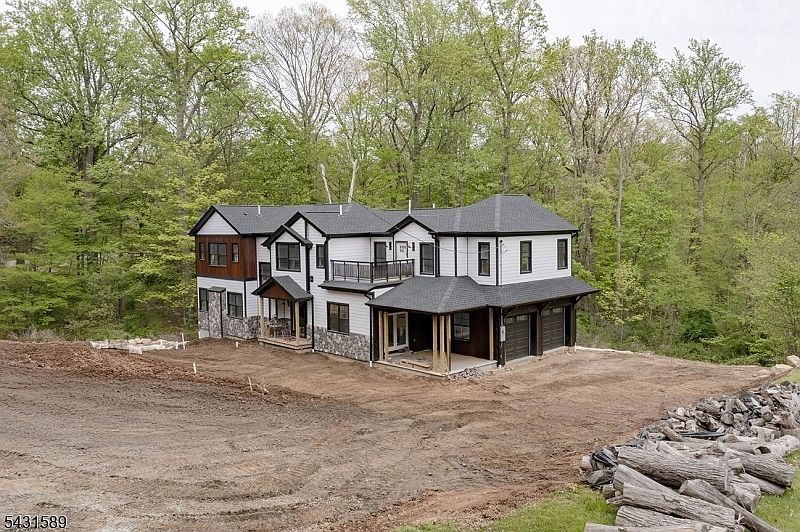 1st image of 49 Northwood Rd