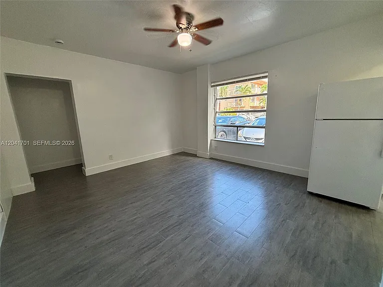 1843 Dewey St #102 — Photo 10